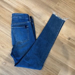 JOE’S JEANS HIGH (RISE) HONEY
HIGH RISE CURVY SKINNY ANKLE 
SIZE 27